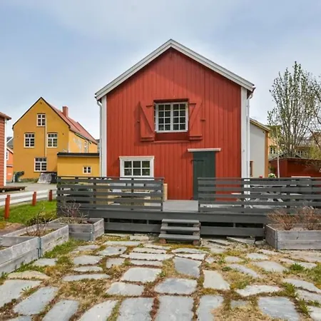 Sjogata Riverside And Salmon Fishing *