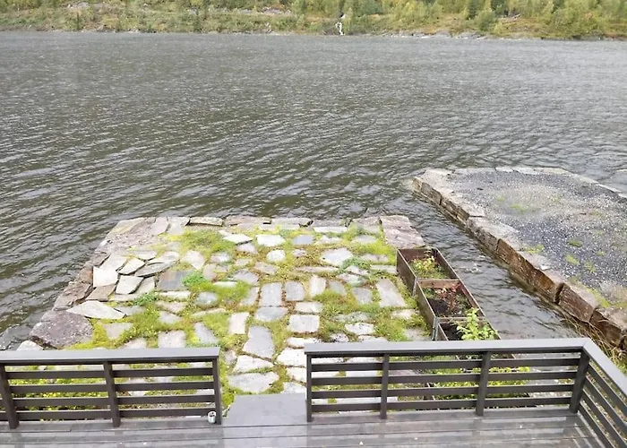 Sjogata Riverside And Salmon Fishing Hotel *
